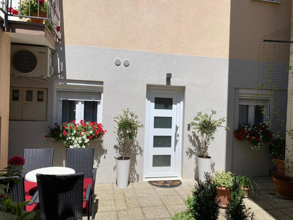 Luxury Apartment Knezovic Sinj Bagian luar foto