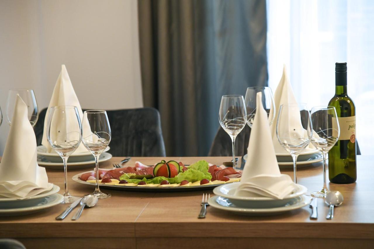 Luxury Apartment Knezovic Sinj Bagian luar foto