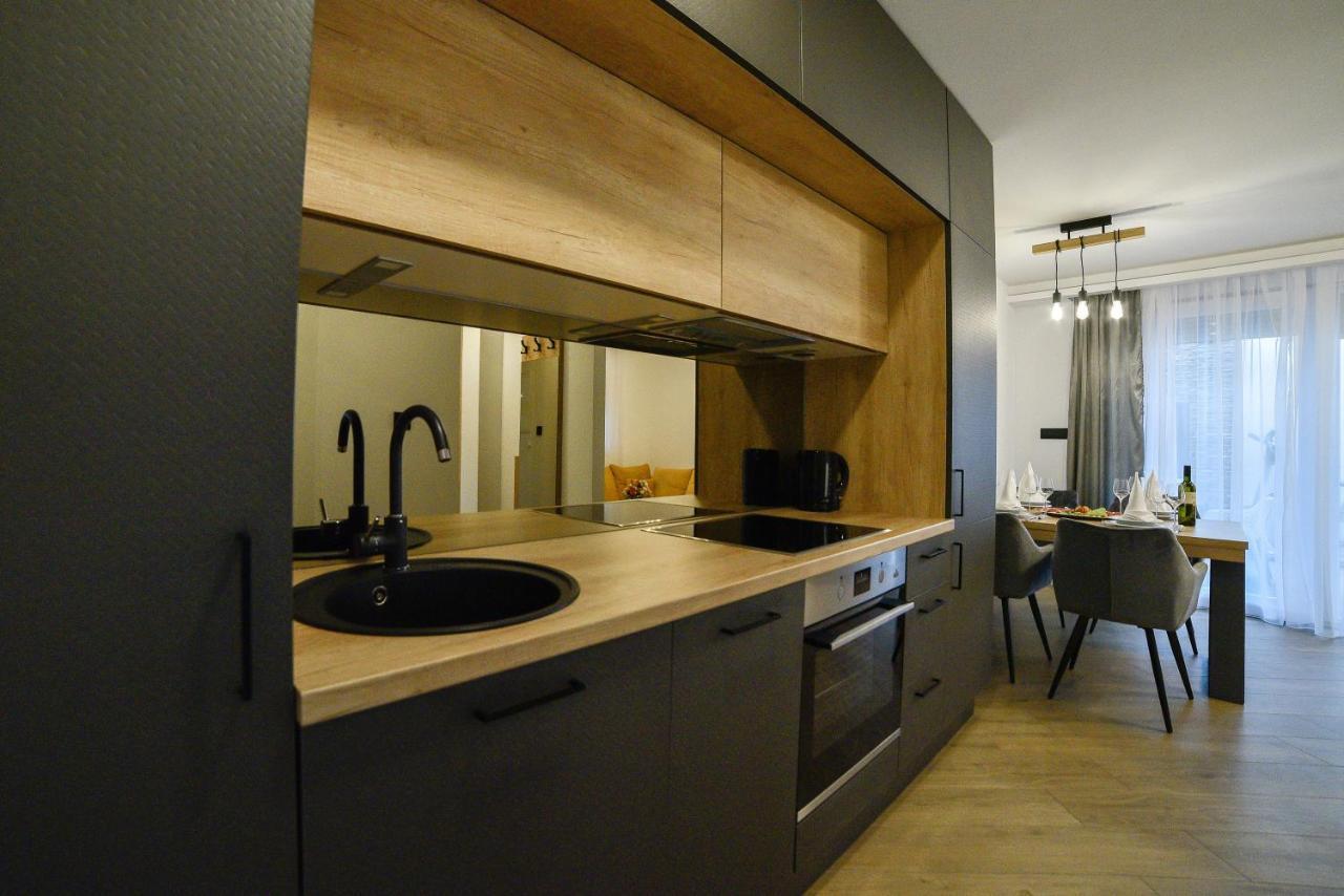 Luxury Apartment Knezovic Sinj Bagian luar foto