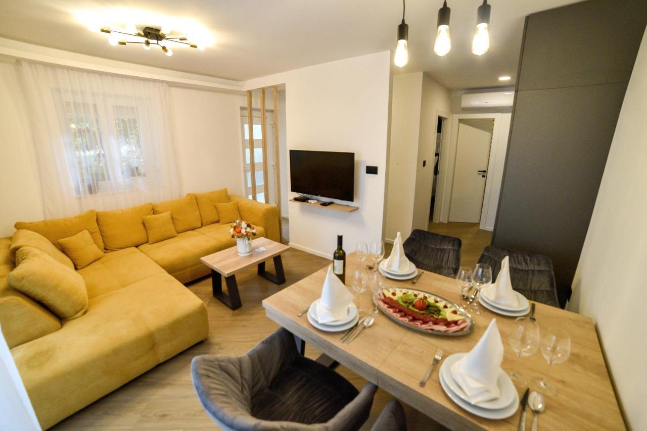 Luxury Apartment Knezovic Sinj Bagian luar foto