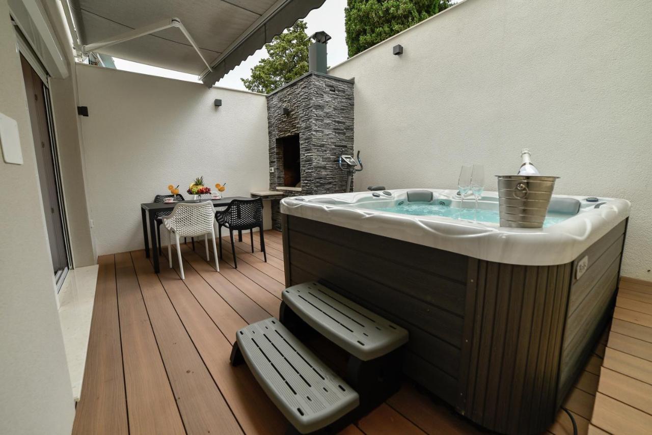 Luxury Apartment Knezovic Sinj Bagian luar foto